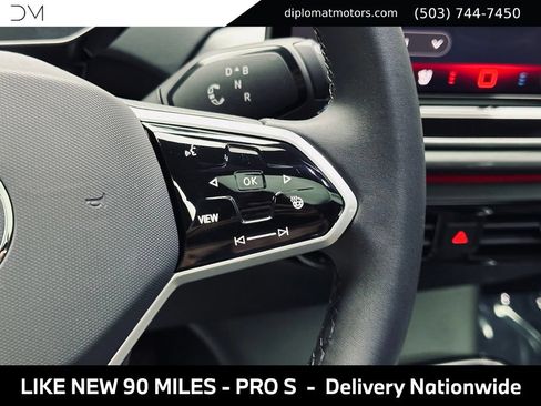 Used 2024 Volkswagen ID.4 Pro S AWD/4WD image 30