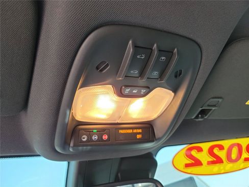 Used 2022 Chevrolet TrailBlazer RS w/ Sun and Liftgate Package FWD image 32