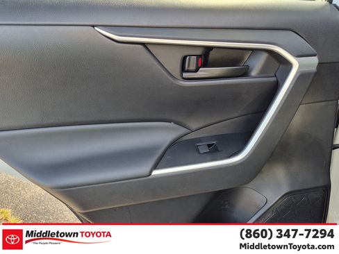 Certified 2025 Toyota RAV4 LE AWD/4WD image 27