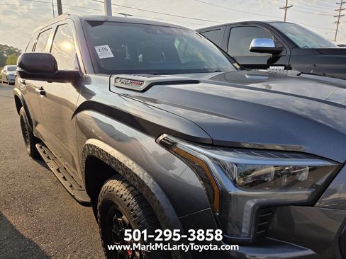 Used 2024 Toyota Sequoia TRD Pro AWD/4WD image 4