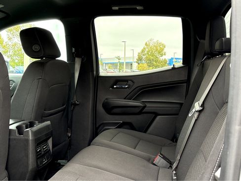 Used 2023 Chevrolet Colorado LT w/ LT Convenience Package II image 18