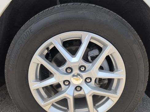Used 2024 Chevrolet Equinox LT AWD/4WD image 18