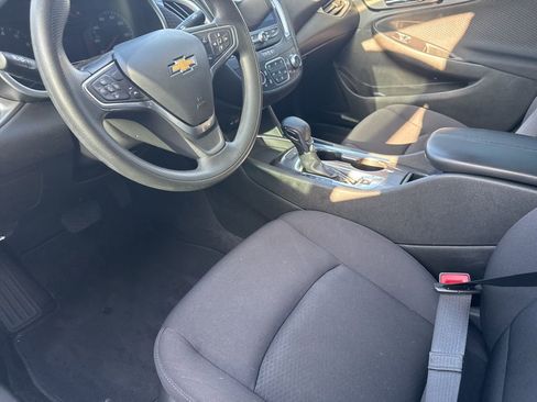 Used 2023 Chevrolet Malibu LT image 11