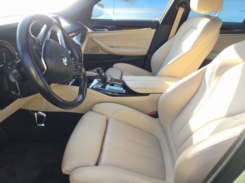 Used 2019 BMW 530e w/ Convenience Package image 5