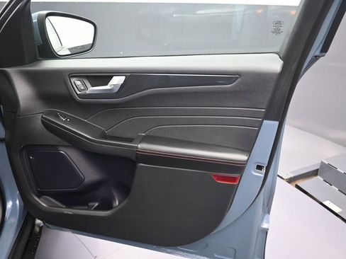 Used 2024 Ford Escape ST-Line Select w/ Class II Trailer Tow Package image 38