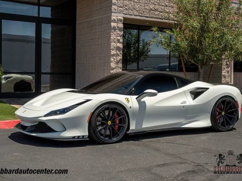 Used 2020 Ferrari F8 Tributo RWD image 4