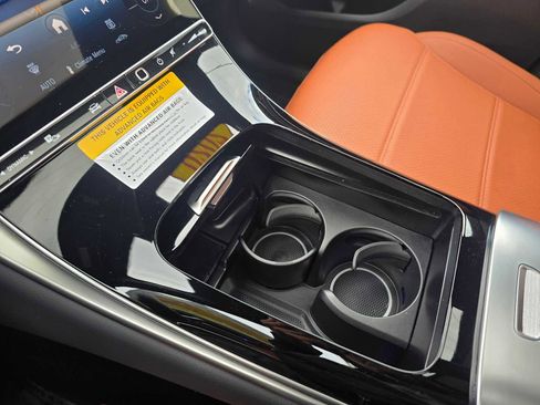 Used 2026 Mercedes-Benz GLC 300 image 31