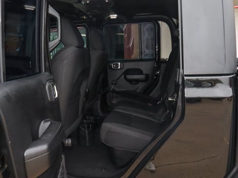 Used 2020 Jeep Gladiator Sport AWD/4WD image 8