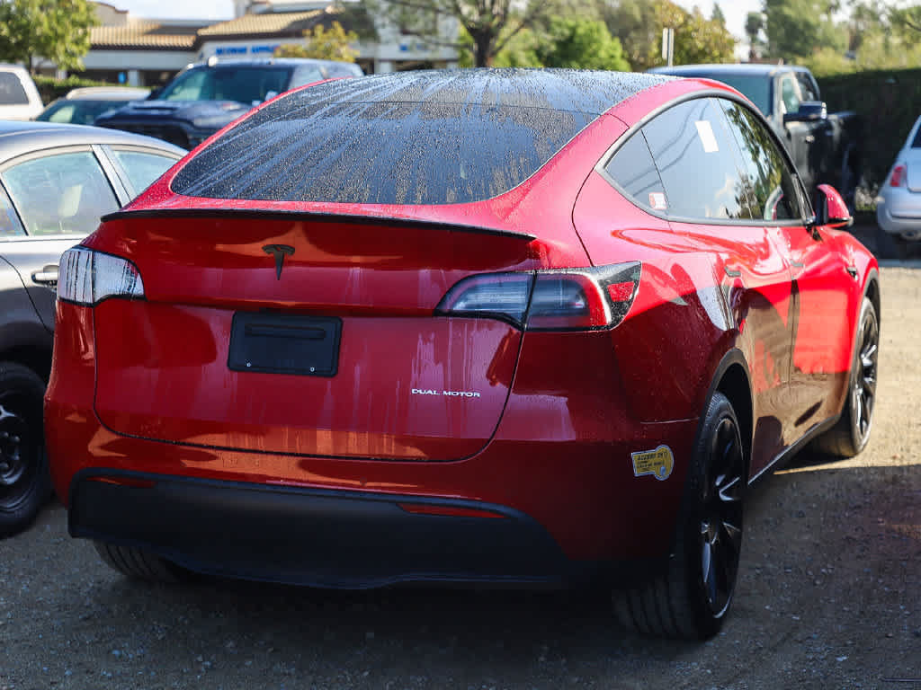 Used 2022 Tesla Model Y Long Range AWD/4WD image 9