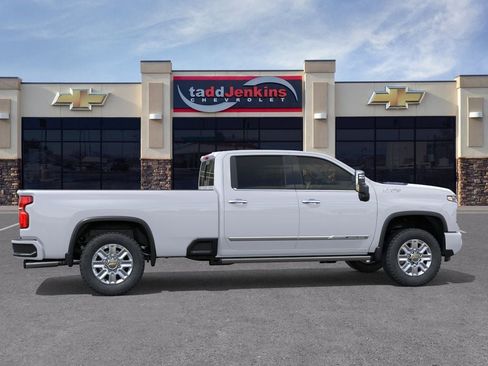 New 2026 Chevrolet Silverado 3500 High Country AWD/4WD image 5