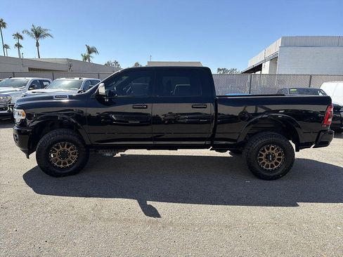 Used 2022 RAM 2500 Laramie AWD/4WD image 8