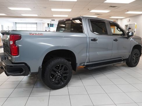 Used 2021 Chevrolet Silverado 1500 LT Trail Boss w/ Convenience Package II AWD/4WD image 11