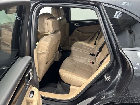 Certified 2026 Porsche Macan AWD/4WD image 34