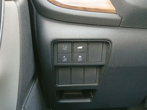 Used 2017 Honda CR-V EX-L image 17