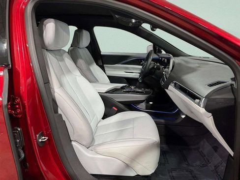 Used 2024 Cadillac Lyriq Luxury w/ LPO, Floor Liner Package image 27