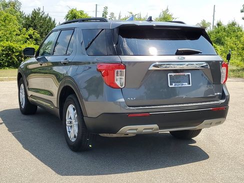 Certified 2024 Ford Explorer XLT w/ Equipment Group 202A AWD/4WD image 3