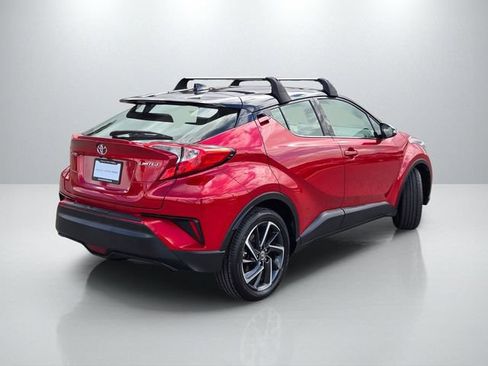 Used 2022 Toyota C-HR Limited FWD image 4