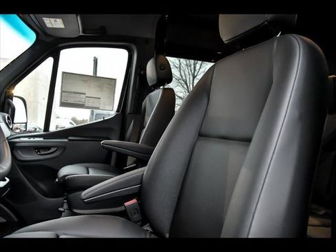 New 2025 Mercedes-Benz Sprinter 2500 image 10
