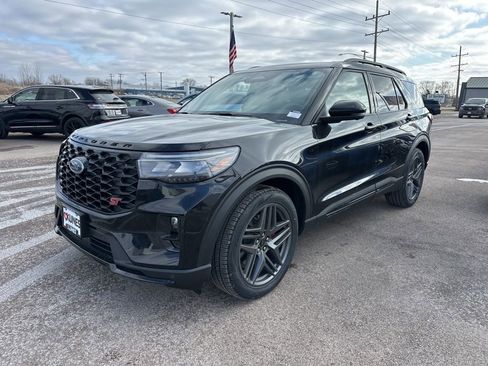 New 2026 Ford Explorer ST w/ Sun And Sound Package image 9