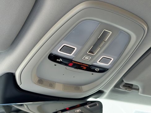 Used 2023 Volvo S90 B6 Plus w/ Protection Package Premier image 33