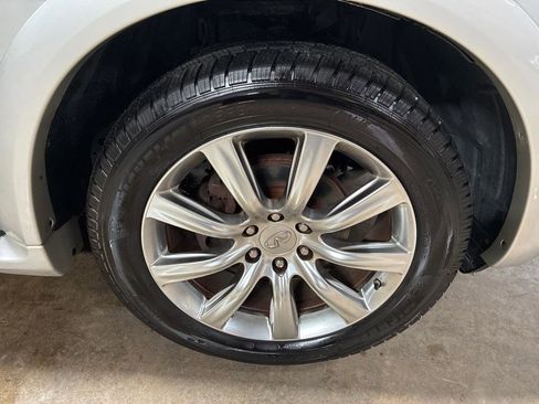 Used 2012 INFINITI QX56 4WD w/ Theater Pkg image 3