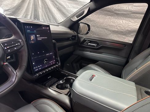 Used 2026 GMC Yukon AT4 w/ AT4 Premium Plus Package image 16