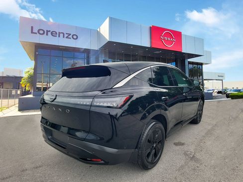 Certified 2025 Nissan Murano SV FWD image 5