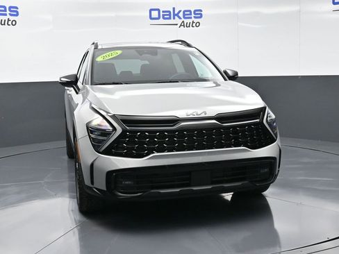 Certified 2025 Kia Sportage X-Pro image 3