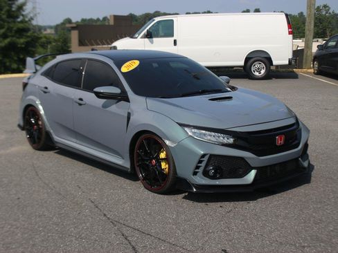 Used 2019 Honda Civic Type R image 2
