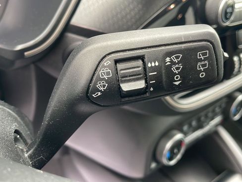 Used 2022 Ford Escape SEL w/ SEL Stealth AWD Package image 16
