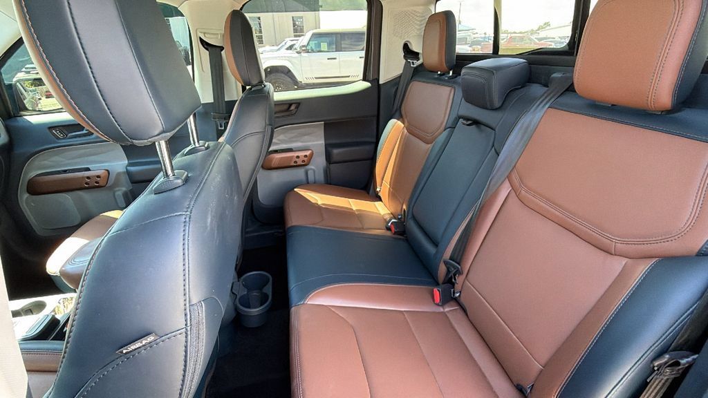 Used 2022 Ford Maverick Lariat FWD image 26
