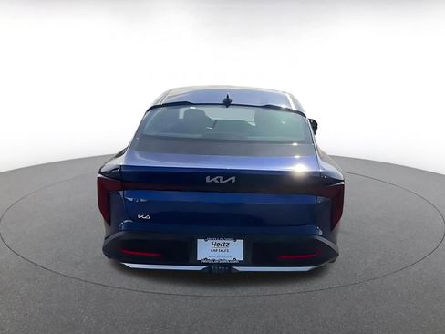 Used 2025 Kia K4 LXS image 12