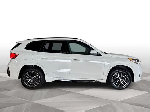 Used 2025 BMW X1 xDrive28i AWD/4WD image 9