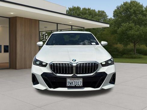 Used 2026 BMW 530i w/ M Sport Package RWD image 4