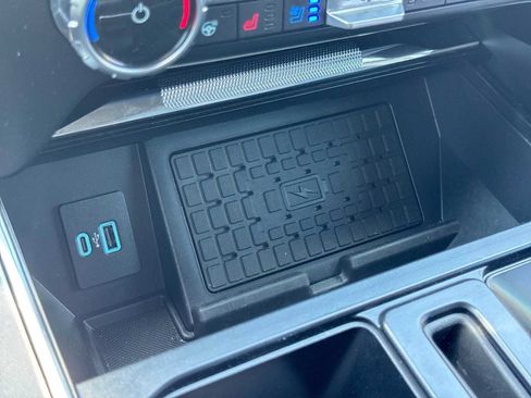 Certified 2023 Ford F150 Raptor w/ Raptor 37 Performance Package AWD/4WD image 32