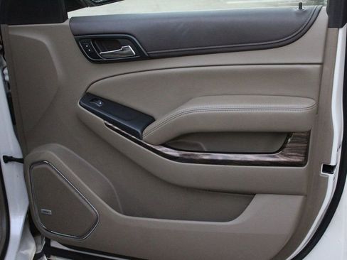 Used 2018 GMC Yukon XL SLT w/ Open Road Package image 17