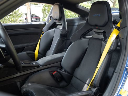 Certified 2025 Porsche 911 GT3 w/ Chrono Package RWD image 5