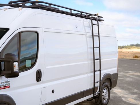 Used 2018 RAM ProMaster 2500 image 22