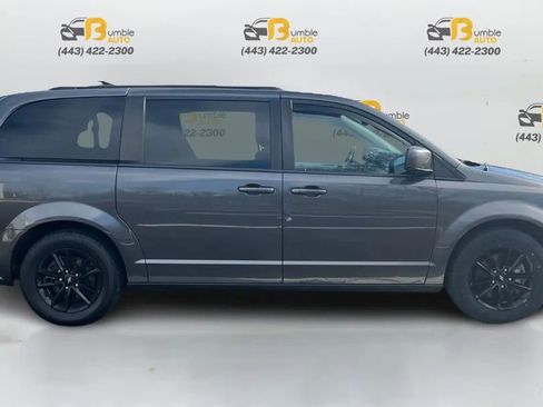 Used 2019 Dodge Grand Caravan GT image 4