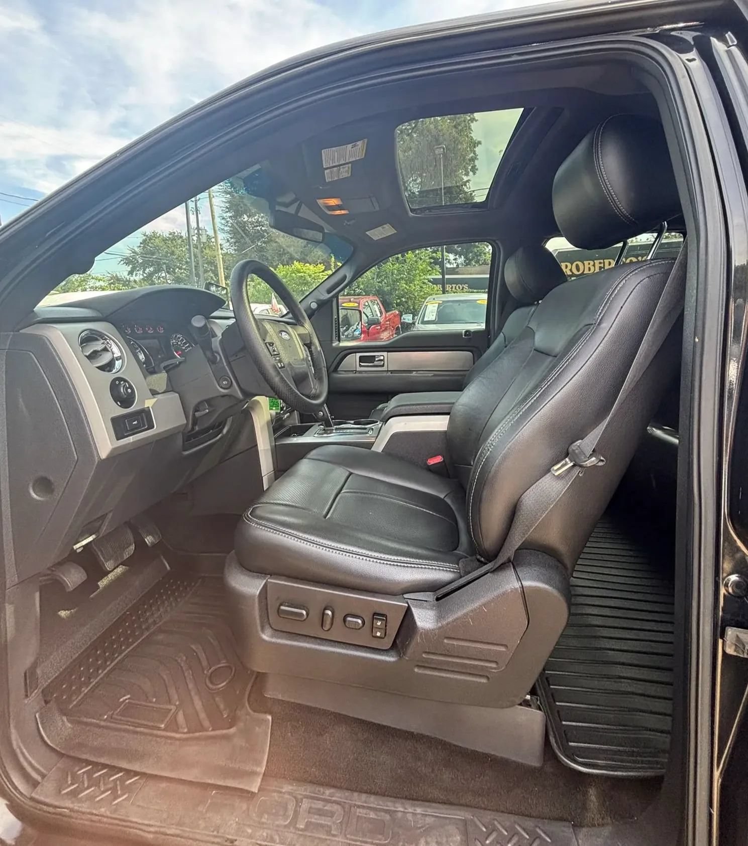 Used 2013 Ford F150 FX4 w/ Luxury Equipment Group AWD/4WD image 11