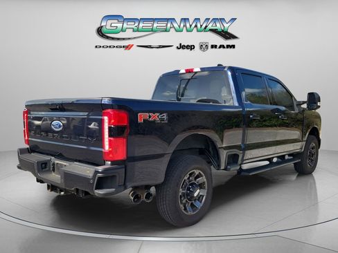 Used 2023 Ford F250 Lariat w/ Sport Appearance Package AWD/4WD image 3