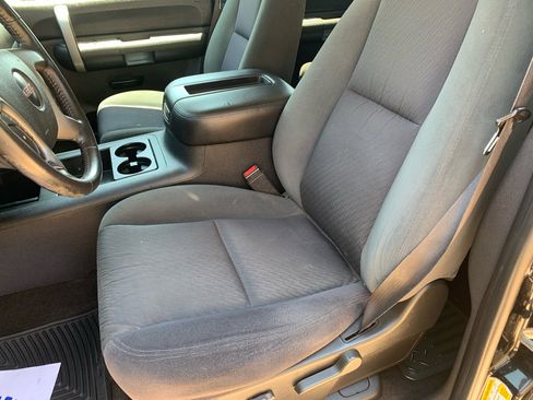 Used 2007 GMC Sierra 2500 SLE w/ EZ-Lift Tailgate Package image 26