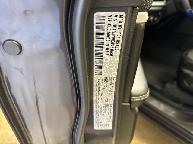 Used 2023 Jeep Grand Cherokee 4WD 4xe image 32