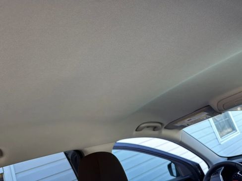 Used 2023 Chevrolet Equinox LT image 25