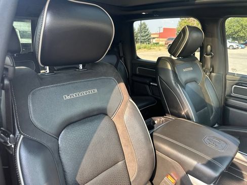 Used 2019 RAM 1500 Laramie w/ Sport Appearance Package AWD/4WD image 32