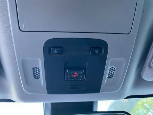 Used 2023 Toyota Camry SE image 30