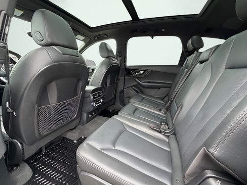 Used 2019 Audi Q7 3.0T Prestige AWD/4WD image 18