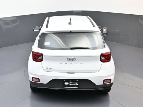 Certified 2026 Hyundai Venue SE FWD image 17