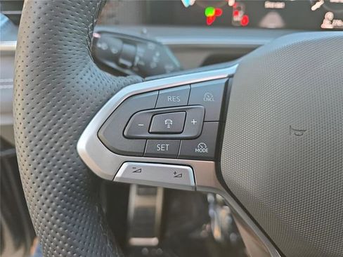 New 2026 Volkswagen Tiguan SE R-Line image 20