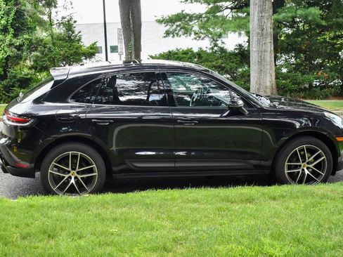 Used 2023 Porsche Macan AWD/4WD image 8